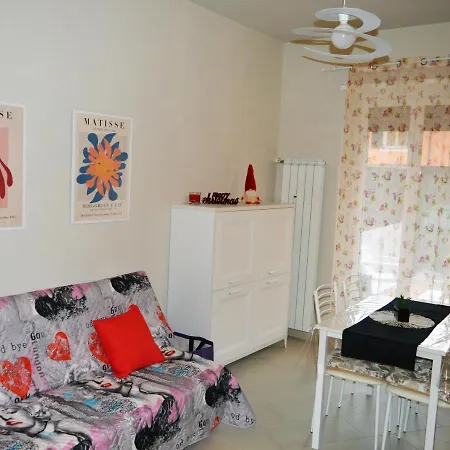 Lägenhet Mirella S Home